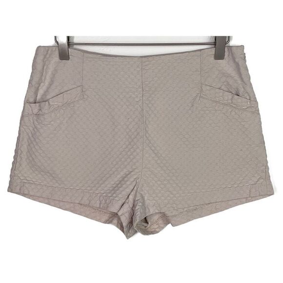 Free People Beige Newman High Waisted Netted Textured Shorts 6 - Picture 1 of 7